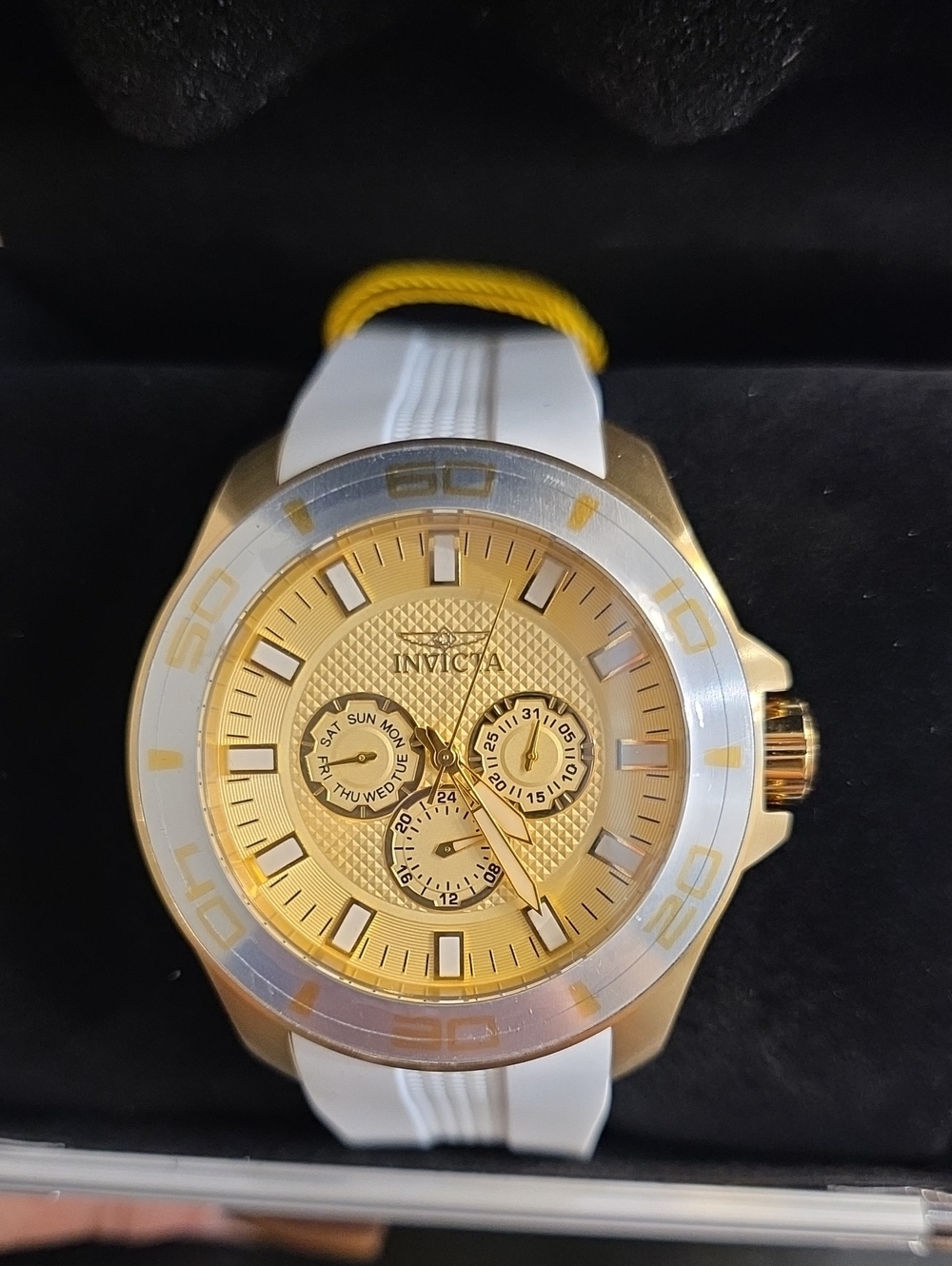 861. Invicta Pro Diver Impact Men's Watch - 50mm. White (49250)